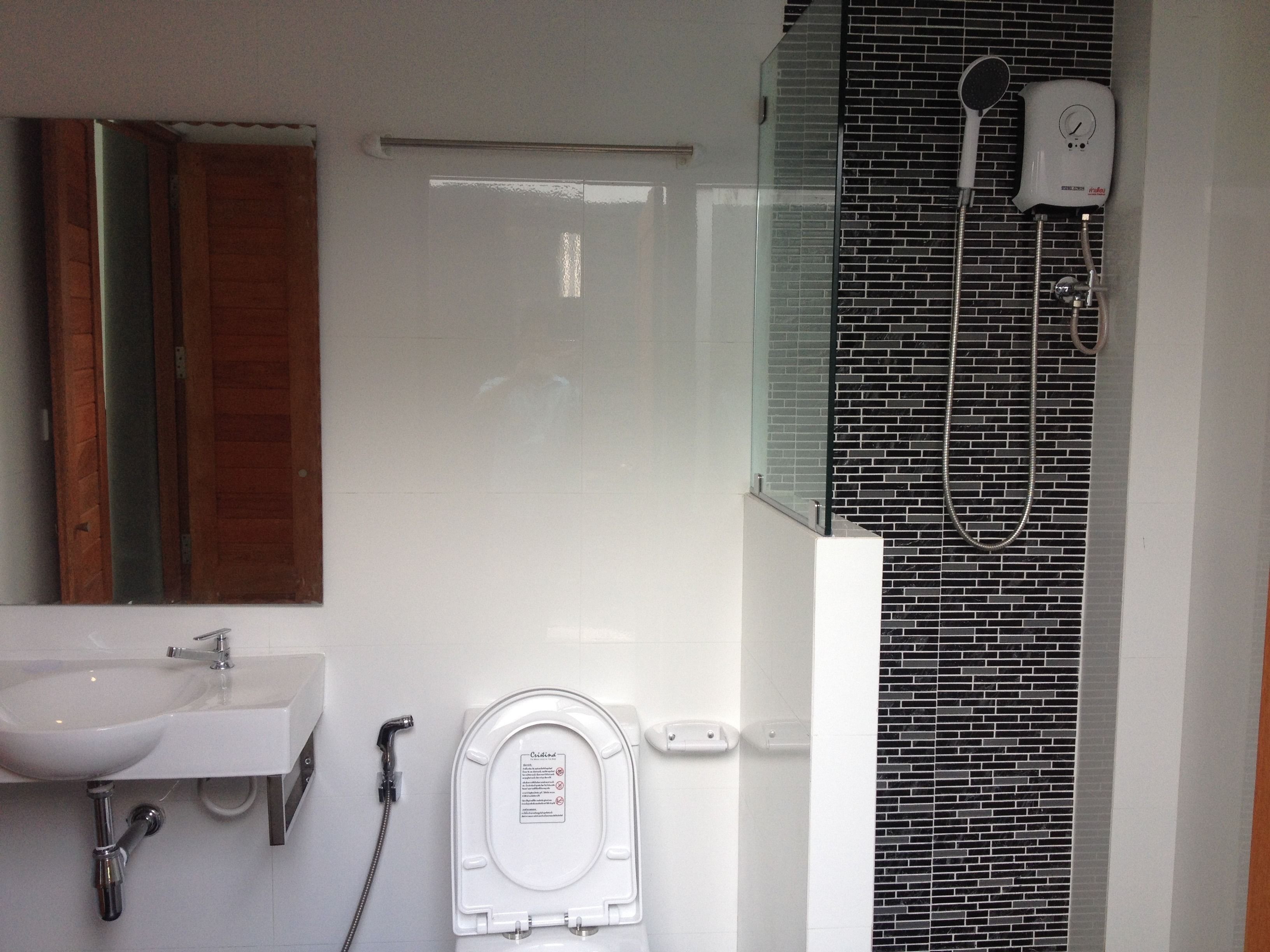 superior villa, garden view | bathroom | free toiletries, hair dryer, dressing gowns, slippers