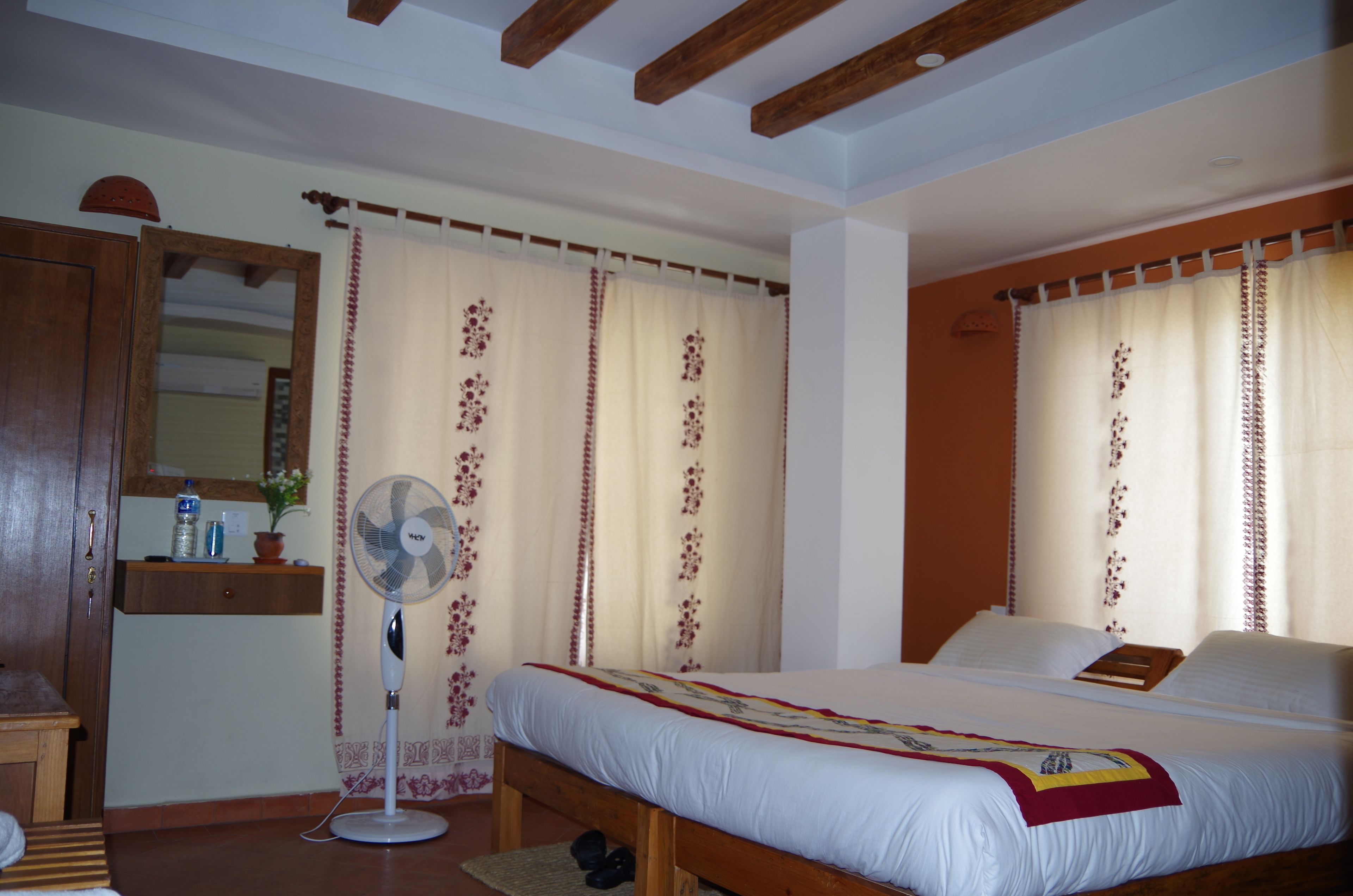 standard double or twin room, city view | in-room safe, individually decorated, individually furnished, desk