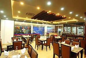 International cuisine - The Address Kathmandu Hotel (Kathmandu)