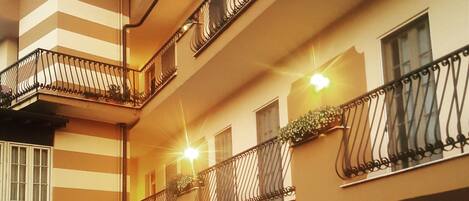 Overnatningsstedets facade