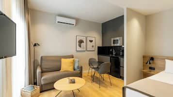 Loft Apartment | Wohnbereich | Flachbildfernseher