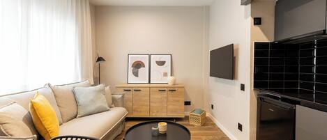 Studio | Living area