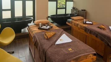 Vartalohoitoja, vartalon kuorintoja, kasvohoitoja, refleksologiaa