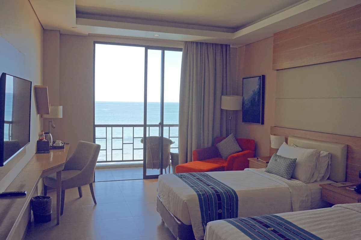 premier twin room | in-room safe, desk, laptop workspace, free wifi