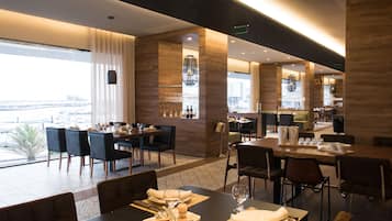 Petit déjeuner buffet compris tous les jours