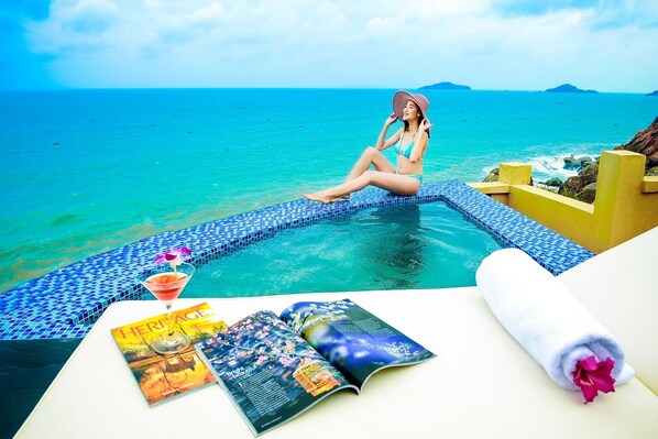 Ocean B Villas Room | Terrace/patio