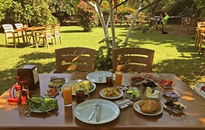 Desayuno buffet incluido todos los días