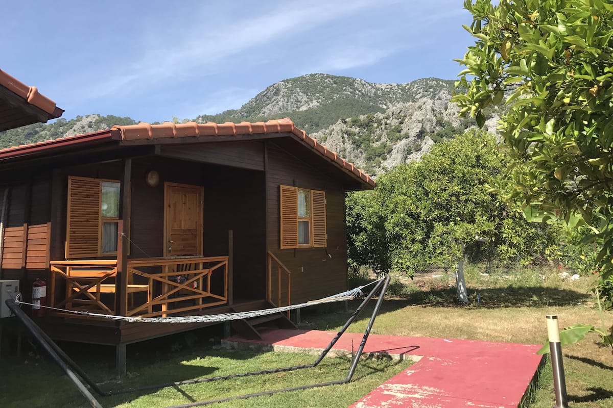 Familienbungalow | Zimmersafe, Schreibtisch, schallisolierte Zimmer, kostenloses WLAN