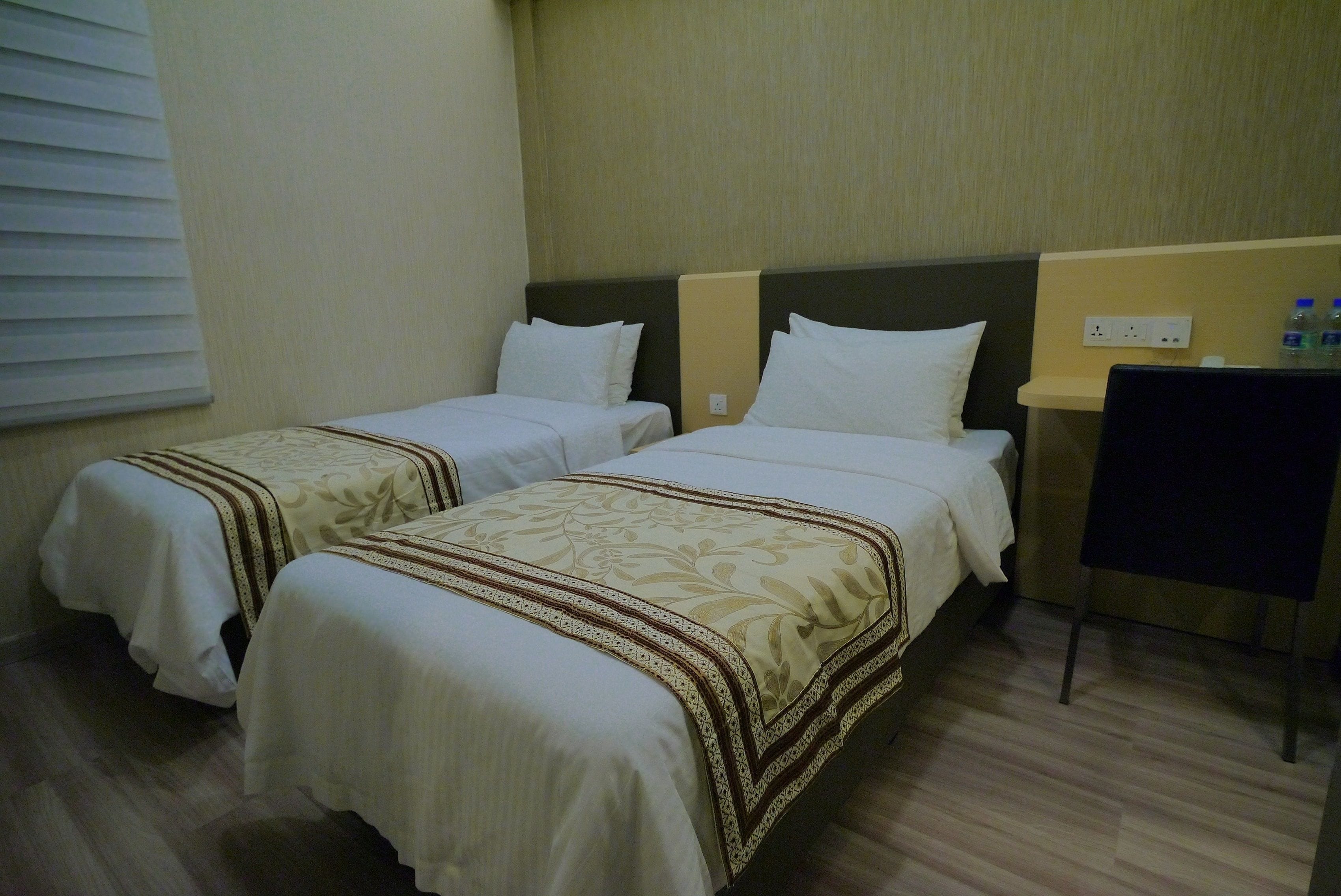 superior twin room, 2 single beds | desk, iron/ironing board, free wifi, bed sheets