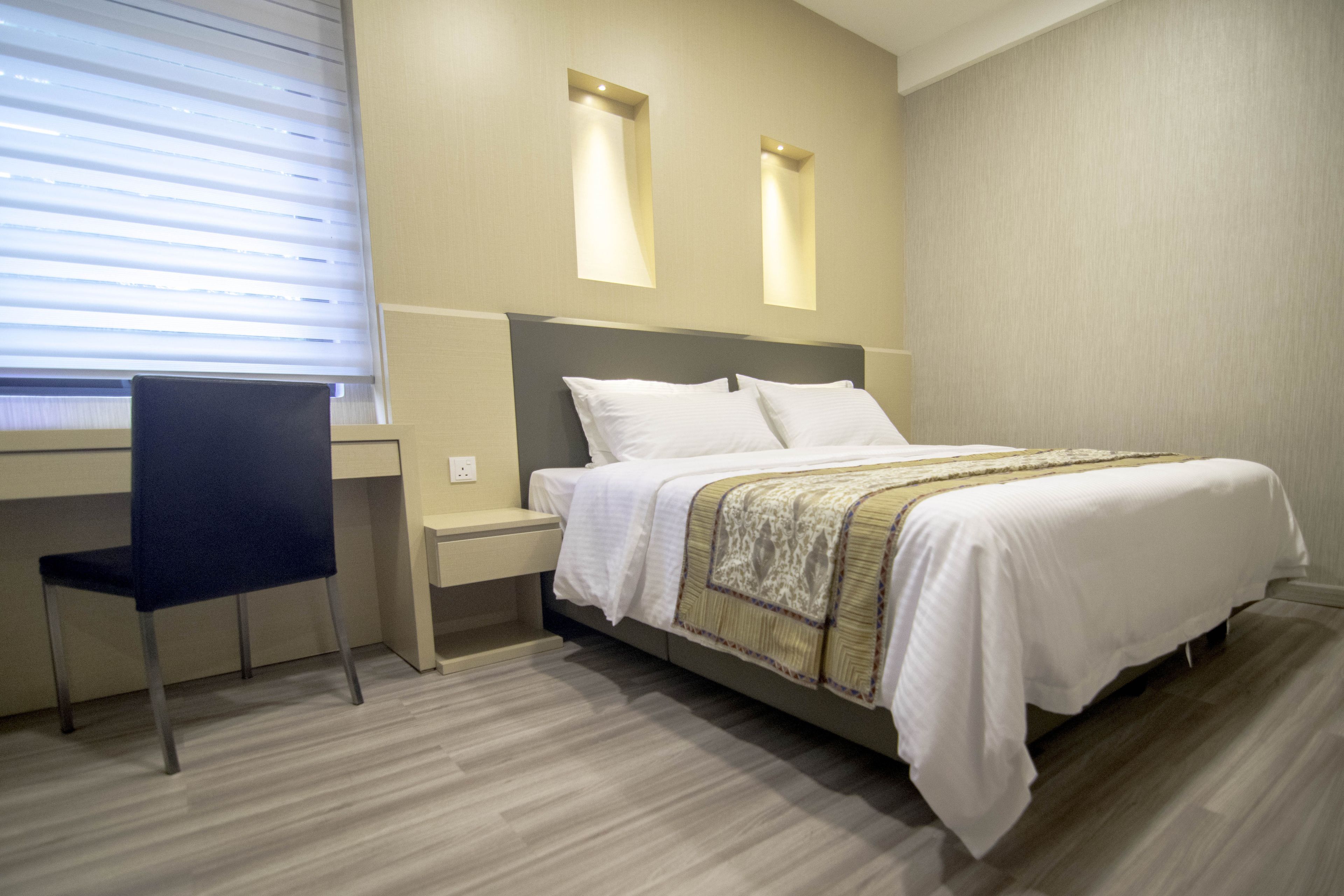 deluxe double room, 1 king bed | desk, iron/ironing board, free wifi, bed sheets