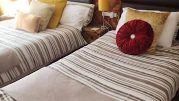 Standard Family of 3 Room | Free WiFi