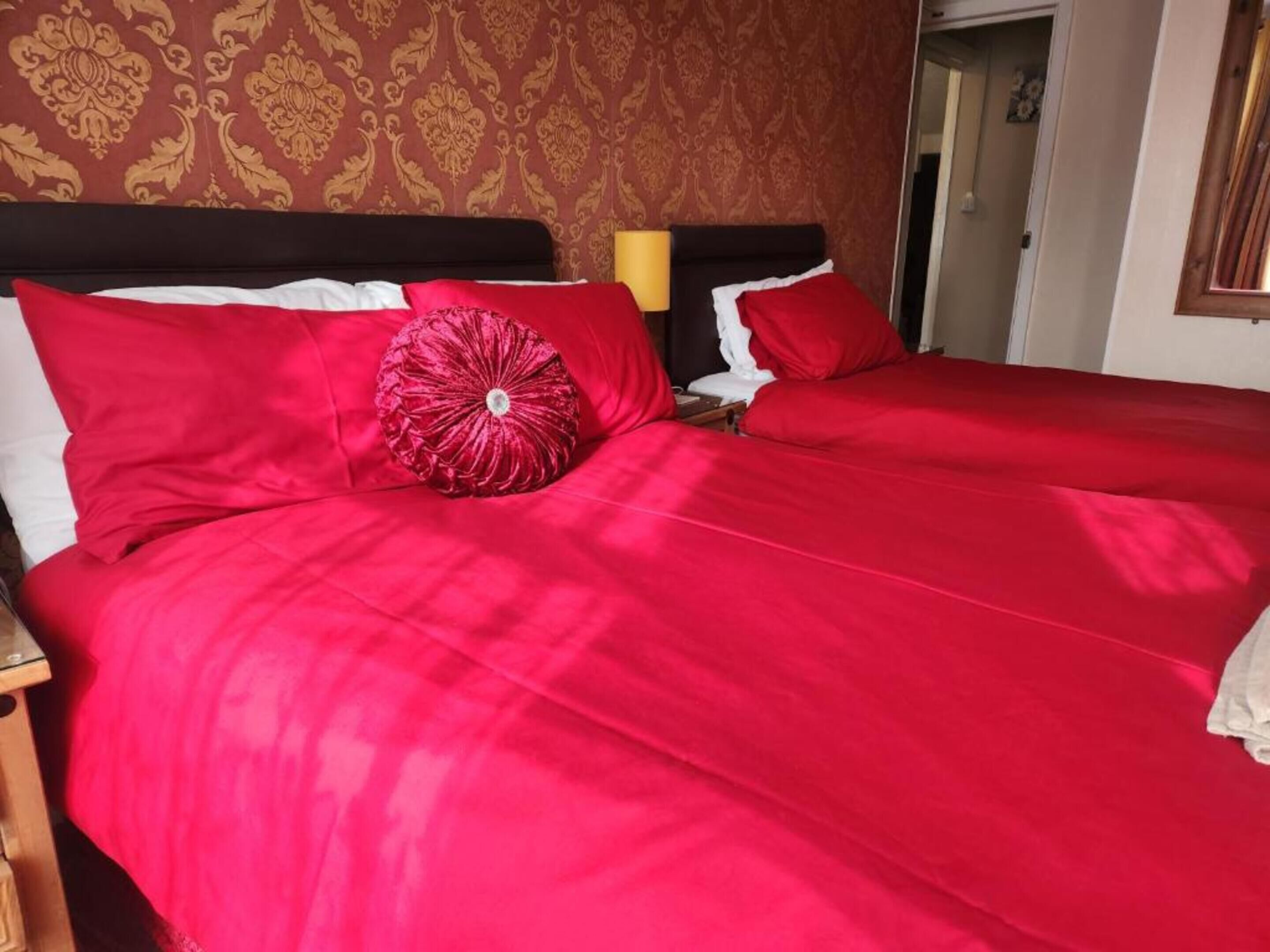 Quarto standard, várias camas | Wi-Fi de cortesia