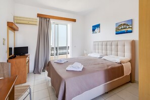 In-room safe, blackout drapes, soundproofing, iron/ironing board - Johnhara Studios & Apartments (Rhodes)
