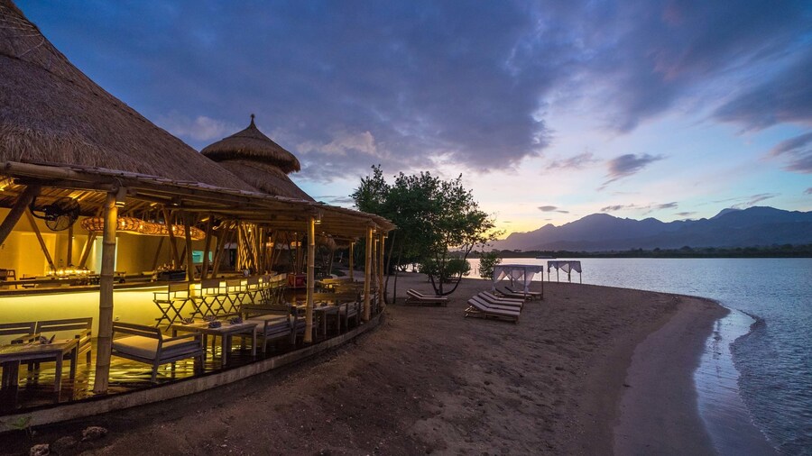 Menjangan Dynasty Resort