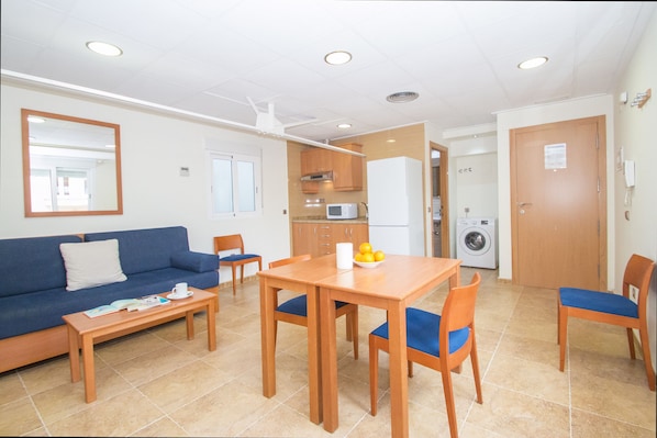 Departamento, 1 habitación | Sala de estar