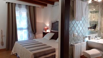 1 bedroom, in-room safe, free WiFi, bed sheets