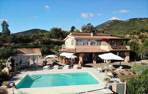 Front of property - Li Muntigeddi (San Teodoro)