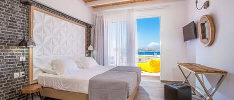 Kahden hengen superior-huone, 2 yhden hengen sänkyä | Työpöytä, äänieristys, ilmainen Wi-Fi, vuodevaatteet