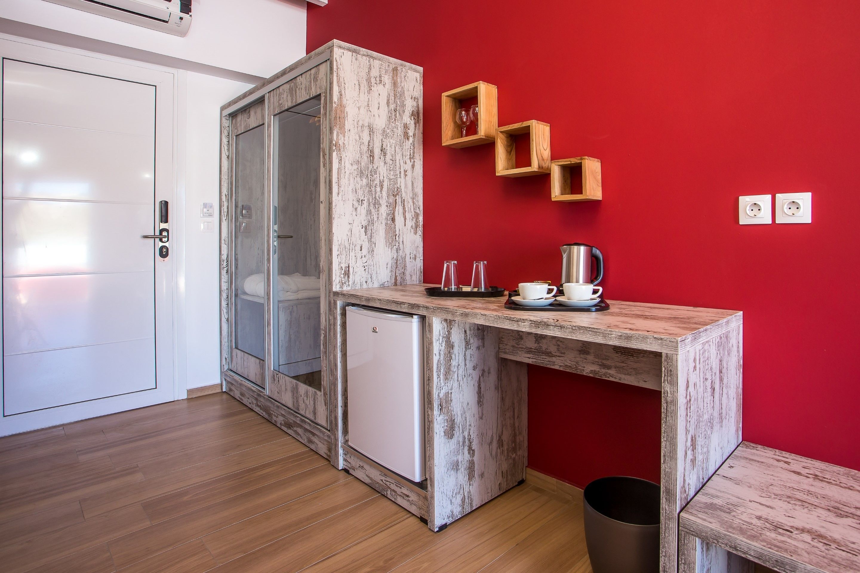 superior double room, 2 single beds | private kitchenette | mini-fridge