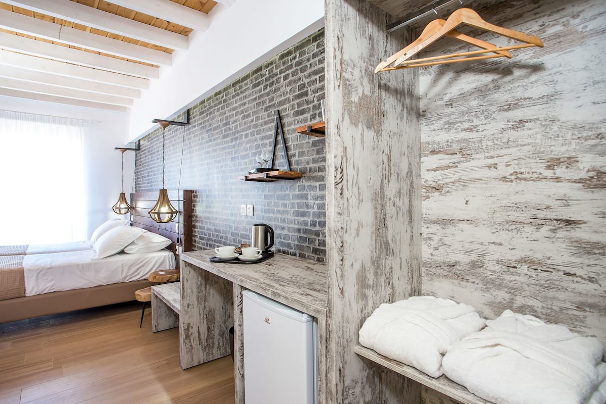 superior double room, 2 single beds | desk, soundproofing, free wifi, bed sheets