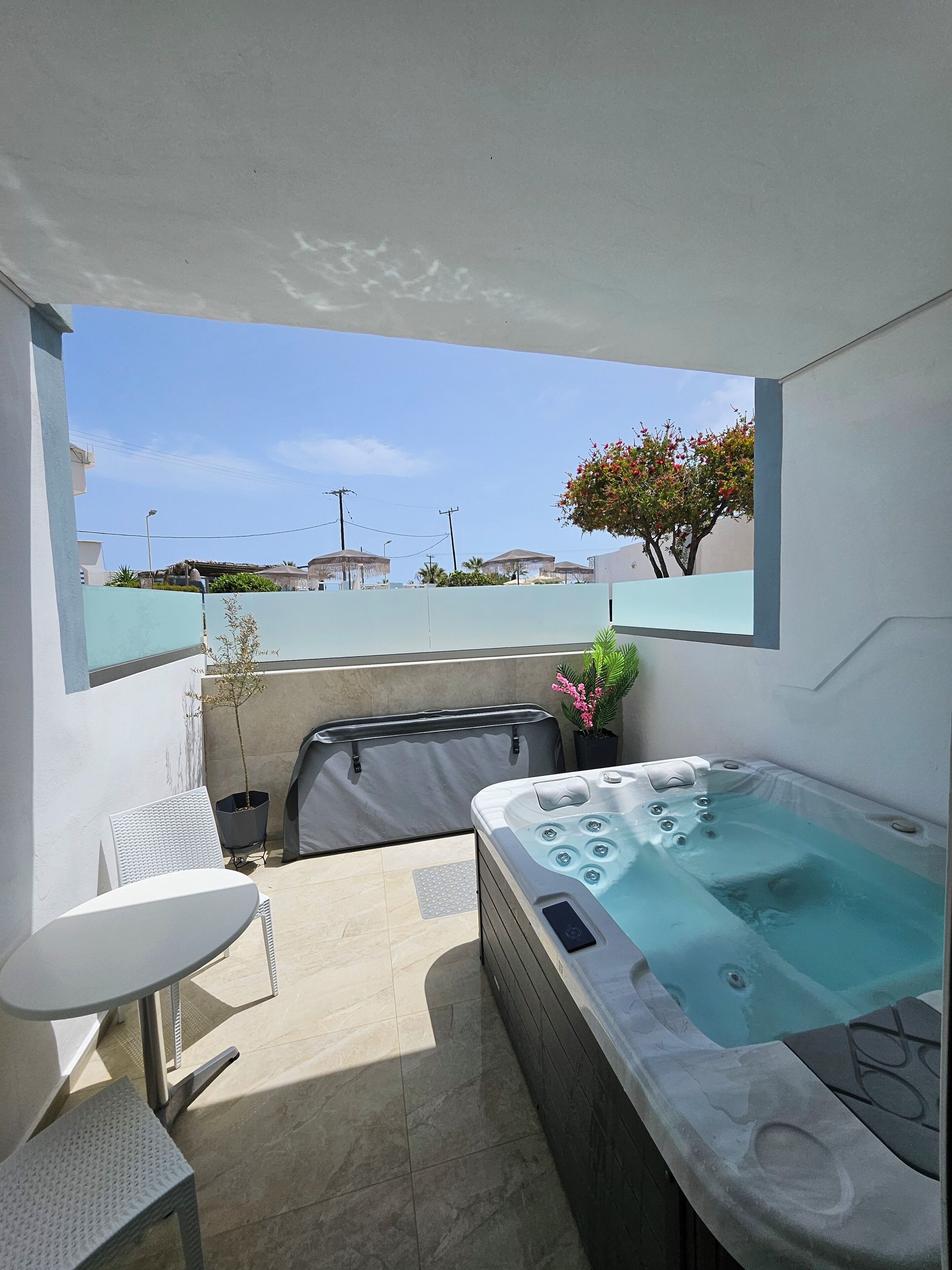 1 bedroom, in-room safe, blackout curtains, soundproofing