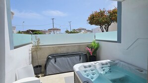 1 phòng ngủ, két bảo mật tại phòng, màn/rèm cản sáng, phòng cách âm
