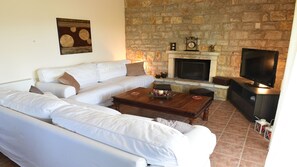 Villa, 3 Bedrooms, Private Pool | Living room | 32-inch flat-screen TV with satellite channels, LCD TV, DVD player