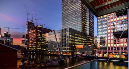 Canary Wharf - Corporate River View Apartments