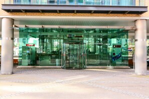 Property entrance - Apartment Wharf - Millharbour (London)