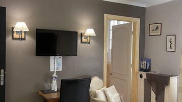 Superior tweepersoonskamer, en-suite badkamer, uitzicht op tuin