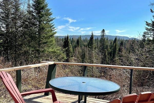 Traditional Cottage, 2 Queen Beds | WiFi (free), bed sheets
