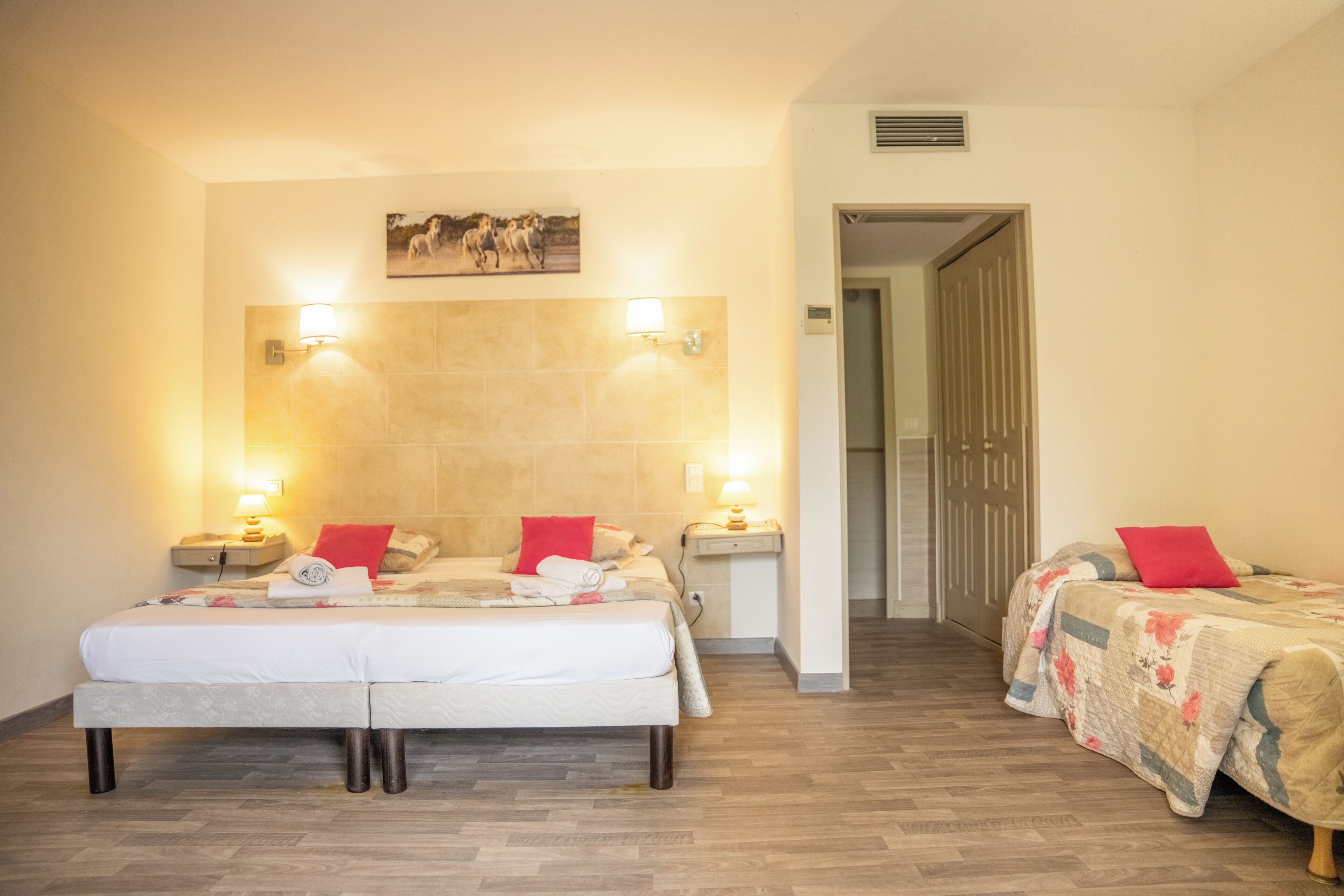 comfort triple room | 1 bedroom, in-room safe, individually decorated, individually furnished