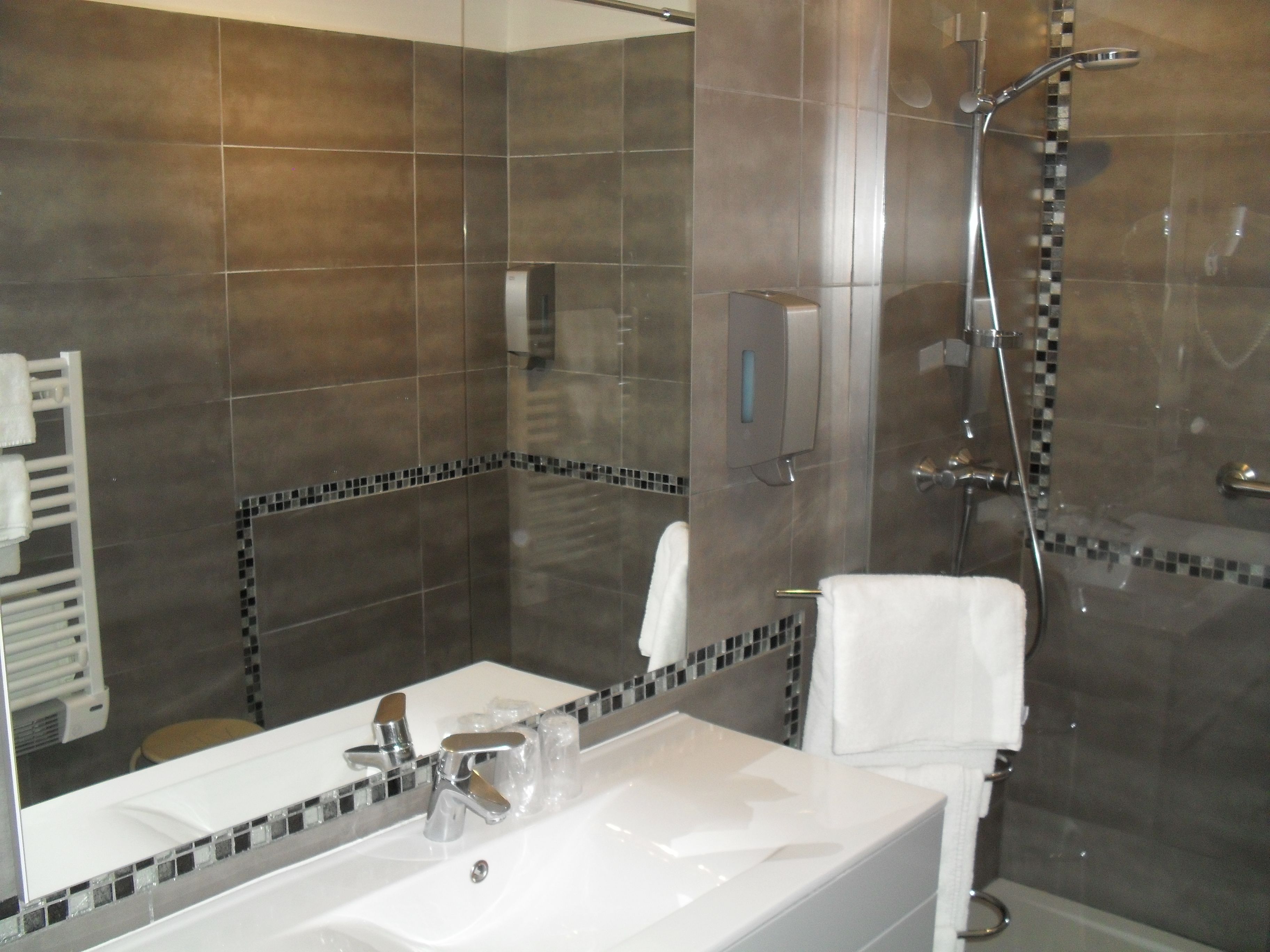 superior quadruple room | bathroom | deep-soaking bathtub, free toiletries, hair dryer, towels