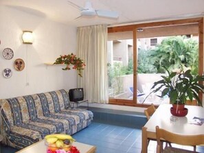 Flat-screen TV, table football, ping pong