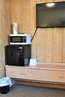 Standard Room, 2 Double Beds | Mini-refrigerator