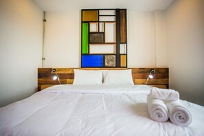 Desk, free WiFi - The Arak Bed Bar and Hostel (Chiang Mai)