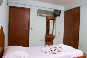 Langsir/tirai gelap terus, Wi-fi, cadar katil 