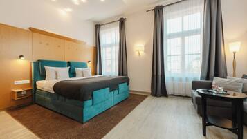 Kahden hengen superior-huone, 1 makuuhuone, tupakointi kielletty | 1 makuuhuone, ylelliset vuodevaatteet, ilmaiset minibaarituotteet