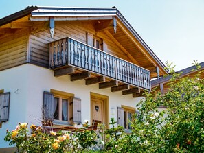 Perhetalo, 2 makuuhuonetta | Näkymä puutarhaan