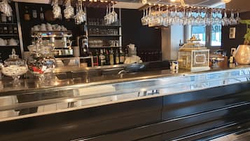 Bar (på overnatningsstedet)