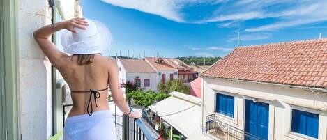 Danai Suite | Vue depuis le balcon