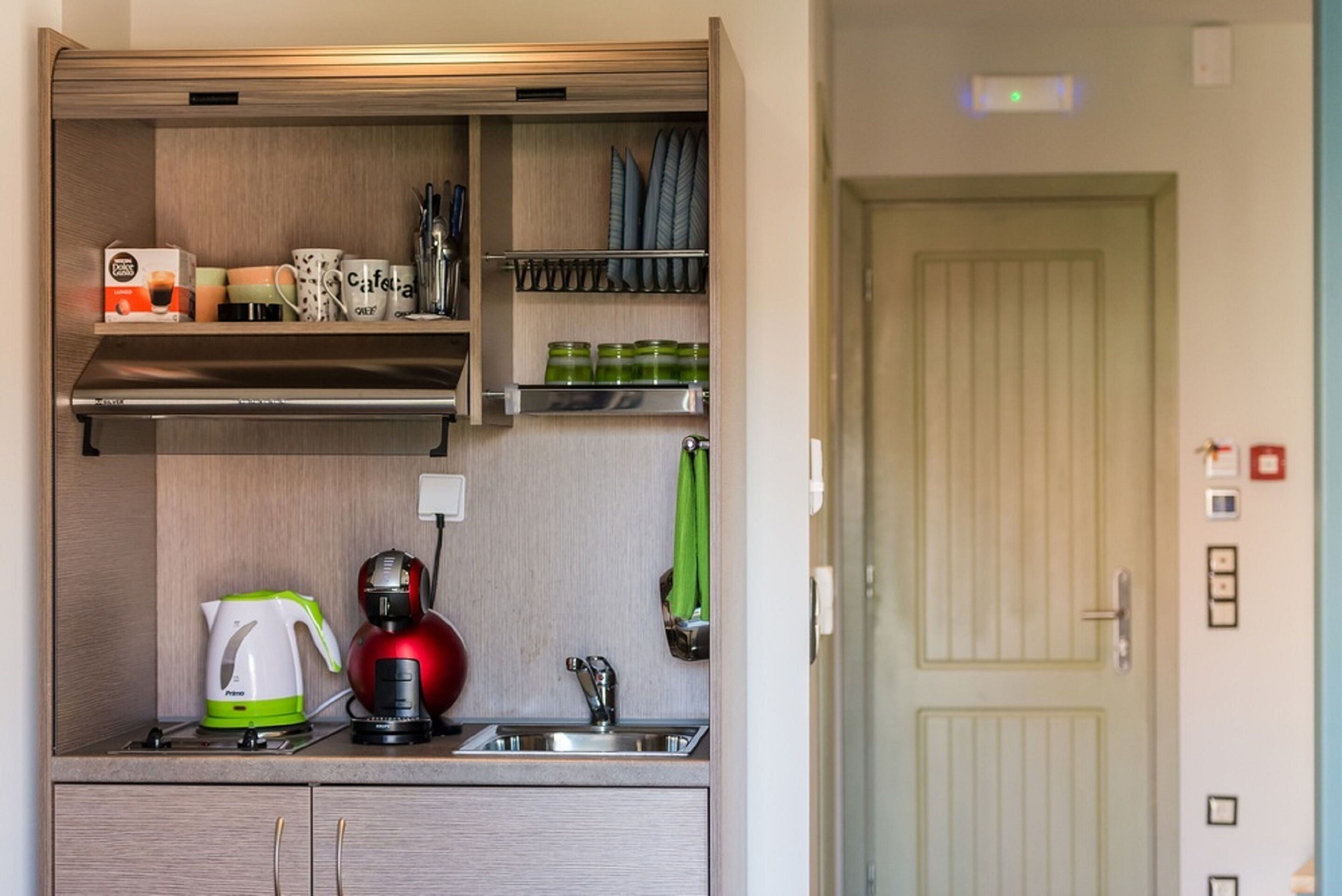 danai suite | private kitchenette | mini-fridge, coffee/tea maker, electric kettle