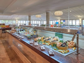 Se sirven desayunos, almuerzos, cenas y cocina internacional