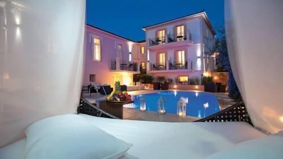 Korina Gallery Hotel