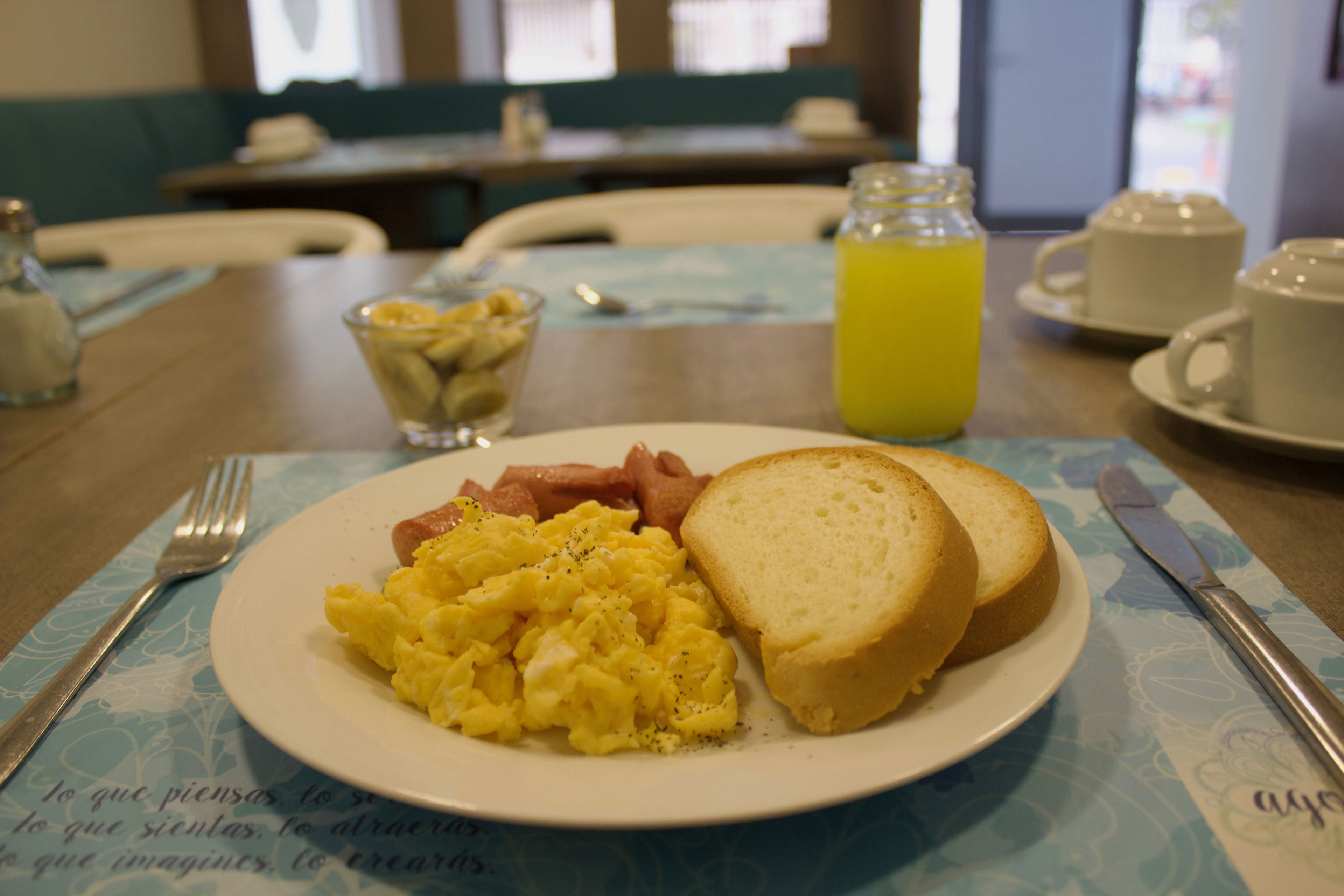 daily continental breakfast (cop 16000 per person)