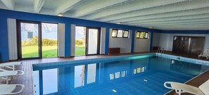 Indoor pool, pool loungers
