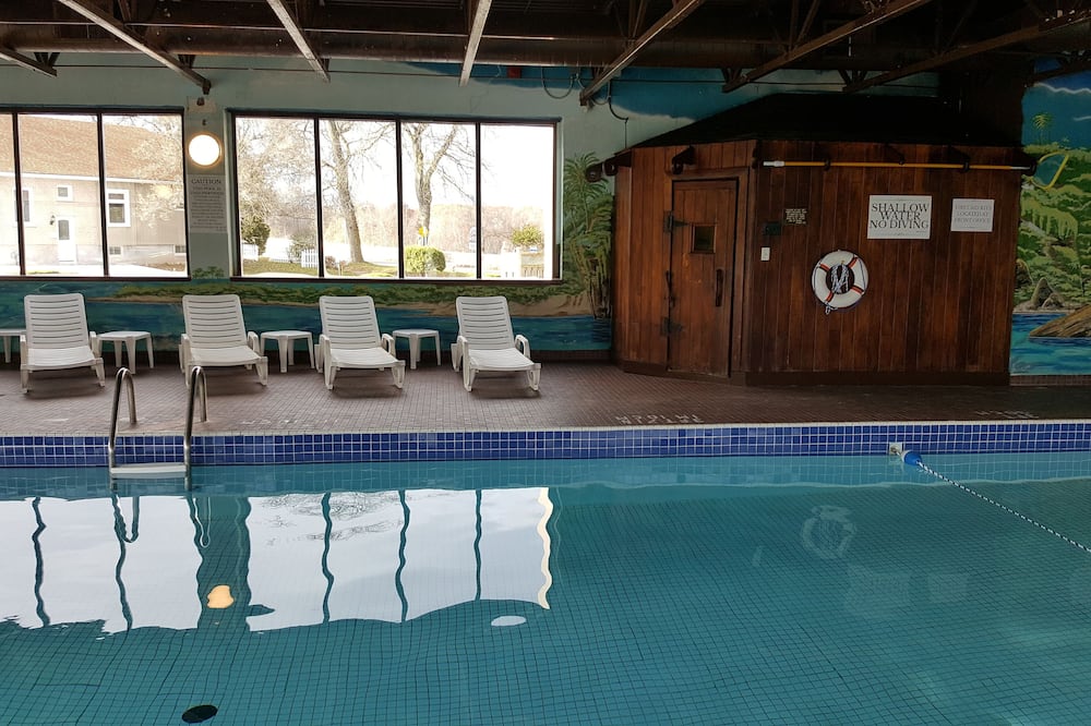 River Rapids Inn