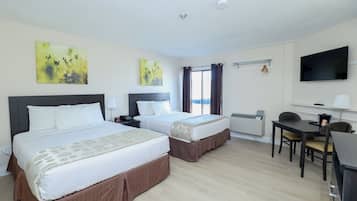 Standard Room, 2 Queen Beds, Ground Floor