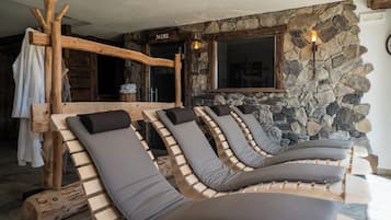 Sauna, hot tub, steam room, body treatments, aromatherapy