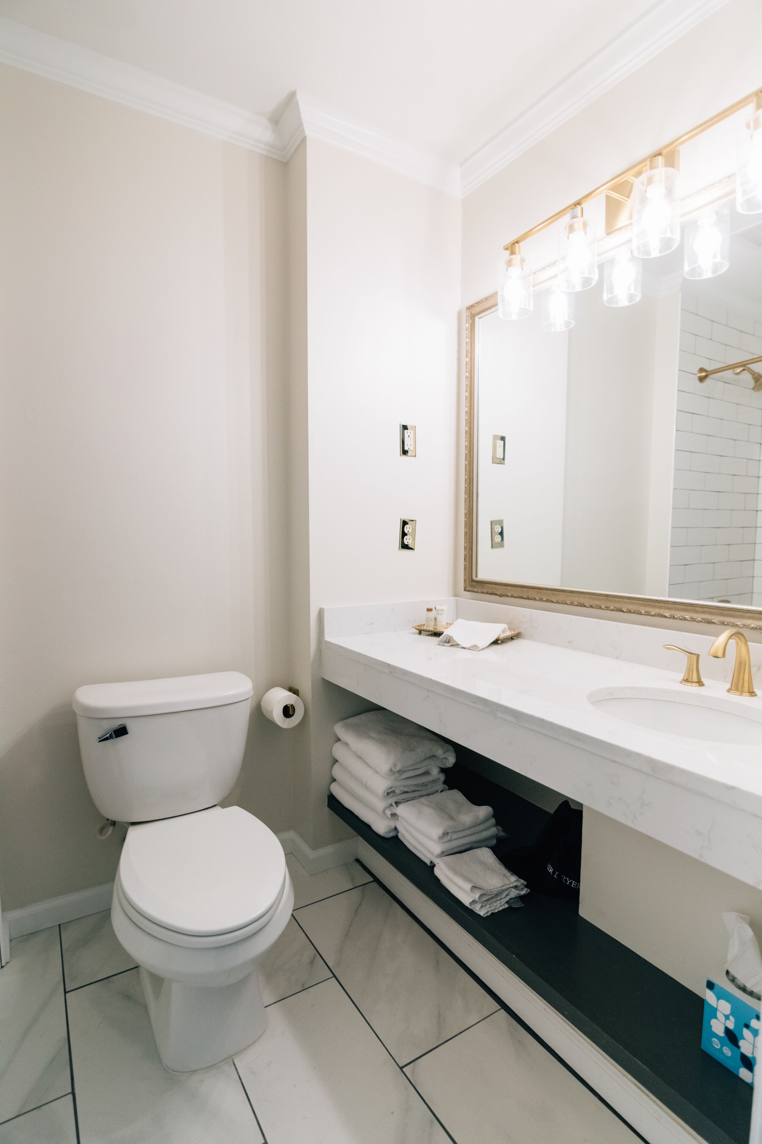 combined shower/bathtub, free toiletries, hair dryer, bathrobes